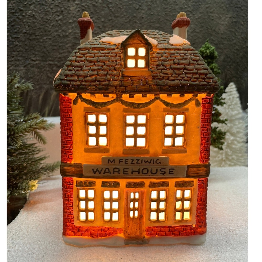 Dept 56 M FEZZIWIG WAREHOUSE Dickens Village Series Christmas Carol 1986 6500-5